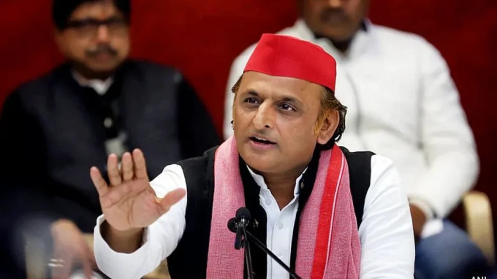 अखिलेश यादव