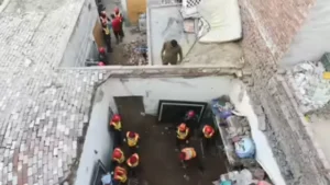 लाहौर roof collapse