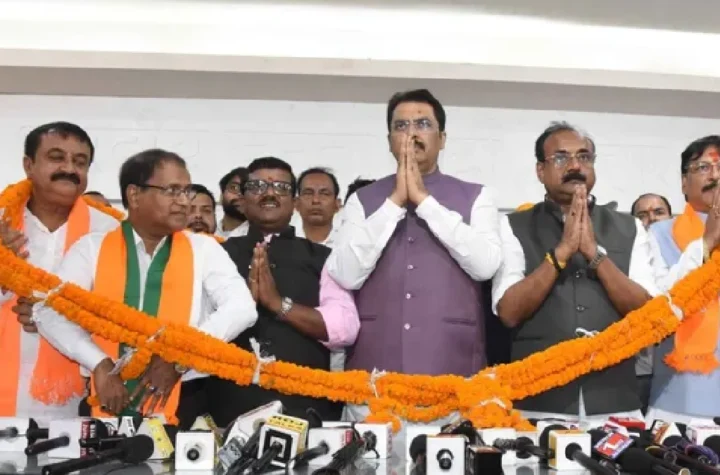 KC Sinha Joins BJP