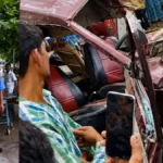 मुर्शिदाबाद में ट्रेन से टकराई स्कूल वैन