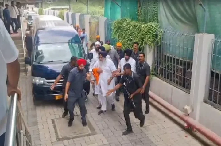 Sukhbir Badal attacked