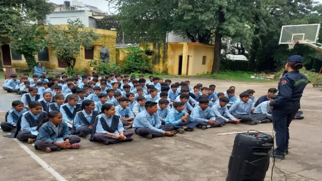 युद्ध नशेआं विरुद्ध