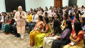 PM मोदी