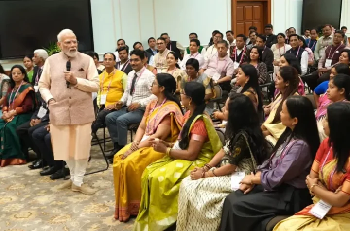 PM मोदी