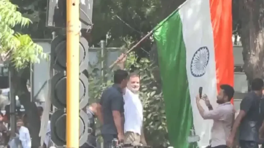 rahul wave tricolour